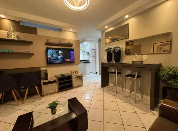Vendo apartamento com elevador no centro de Balneário Camboriú!