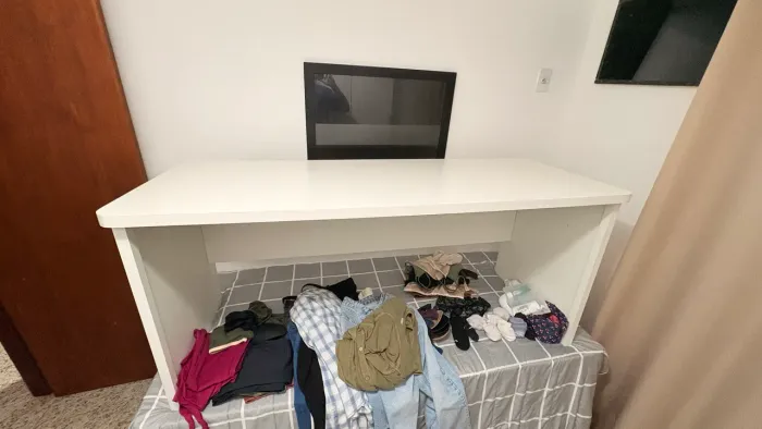 Mesa de escritorio 1.6m