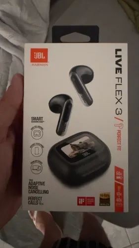 Fone JBL com anti ruído e 6 microfones