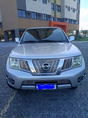 Nissan Frontier SL CD 4X4 2.5tb Diesel AUT 2014