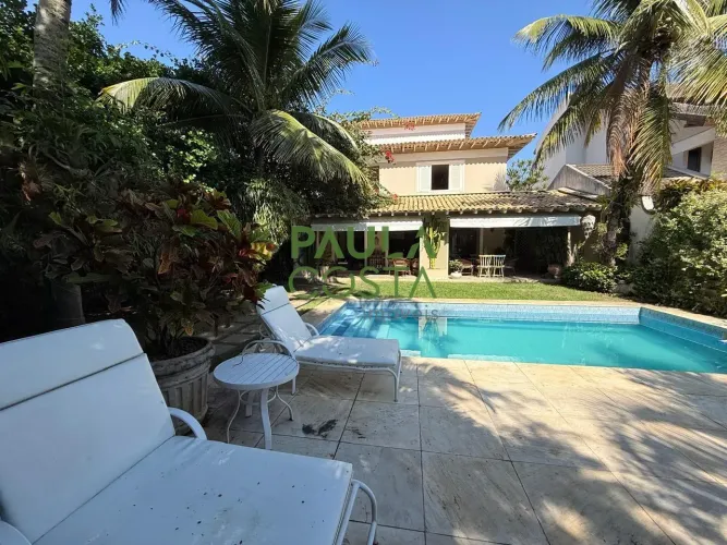 Barra da Tijuca | Casa de Condomínio 4 quartos, sendo 4 suites
