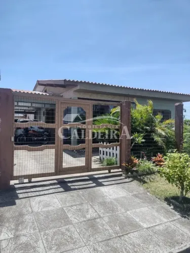 Excelente oportunidade duas casas a venda