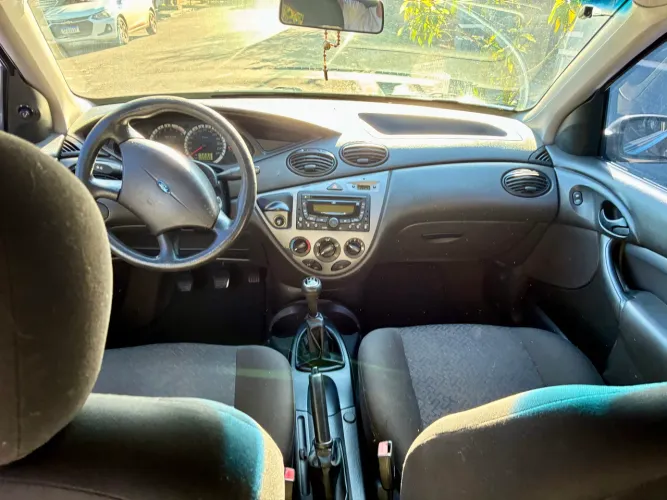 Ford Focus 1.6 S/se/se Plus Flex 8v/16v 5P 2009