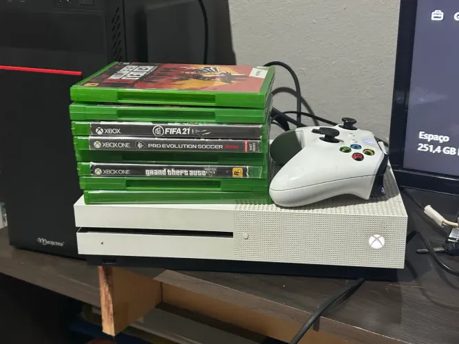 Xbox One S