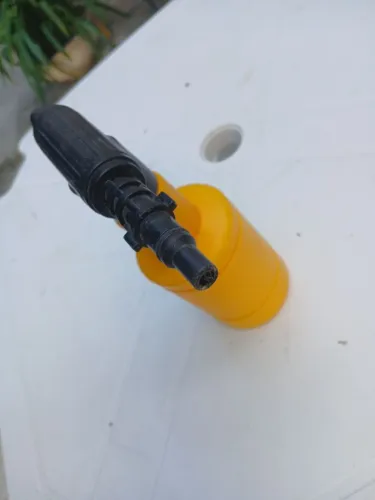 BORRIFADOR DE SHAMPOO OU PRODUTOS PARA LAVA JATO