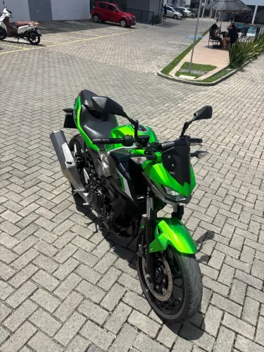Kawasaki Z500 ABS 2025
