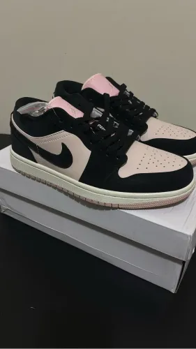 Air Jordan Low black Guava ice