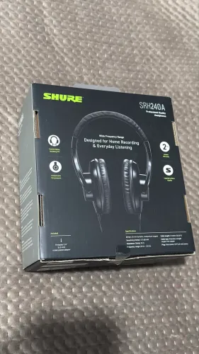 FONE SHURE SRH240A