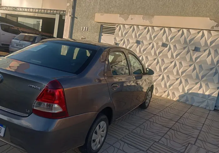 Toyota Etios X Sedan 1.5 Flex 16V 4P Aut. 2019