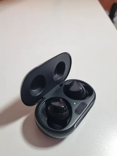 Samsung Galaxy buds +