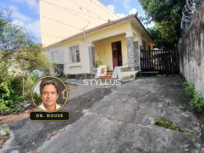 Casa Ampla com 2 Quartos e 12 Vagas no Méier! M29H