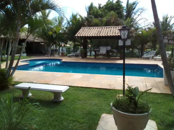 Chácara 2000 m² 2 casas, 7 quartos sd 4 suítes, 10 vagas, Condomínio fechado Ecopark, Tatu