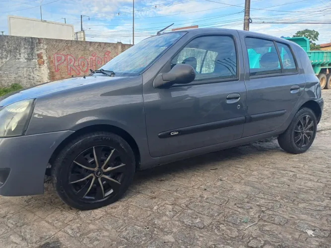 Renault Clio Hi-flex 1.0 16V 5P 2012