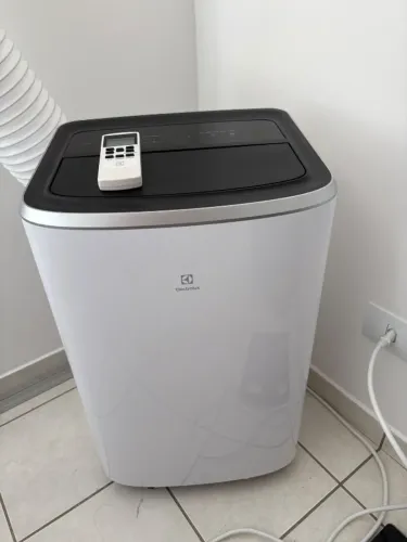 Ar-Condicionado Portátil Electrolux 12.000 BTUs Wi-Fi - SP12F