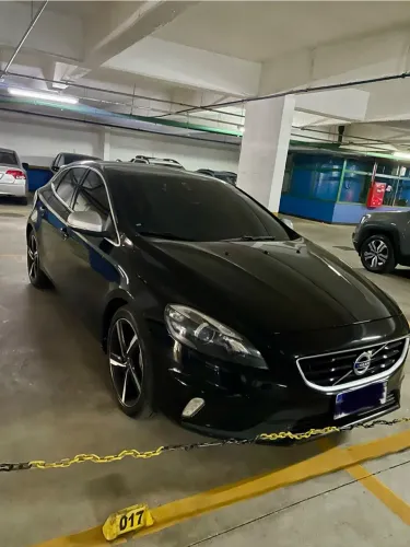 Volvo V40 T-5 R-design 2.0 Aut. 2016