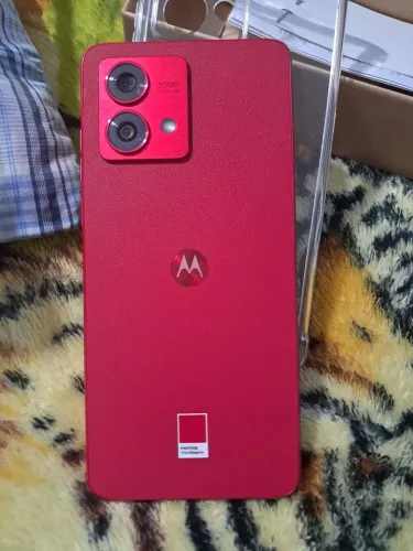Vende se celular Motorola moto g84 impecável
