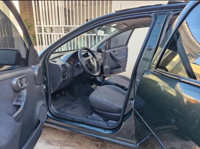 Chevrolet Corsa Sed. Premium 1.4 8V Econoflex 4P 2010