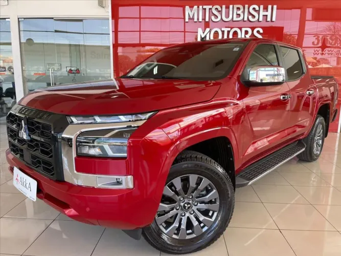 Mitsubishi TRITON HPE-S 2.4 CD 4X4 TB Diesel Aut. 2026