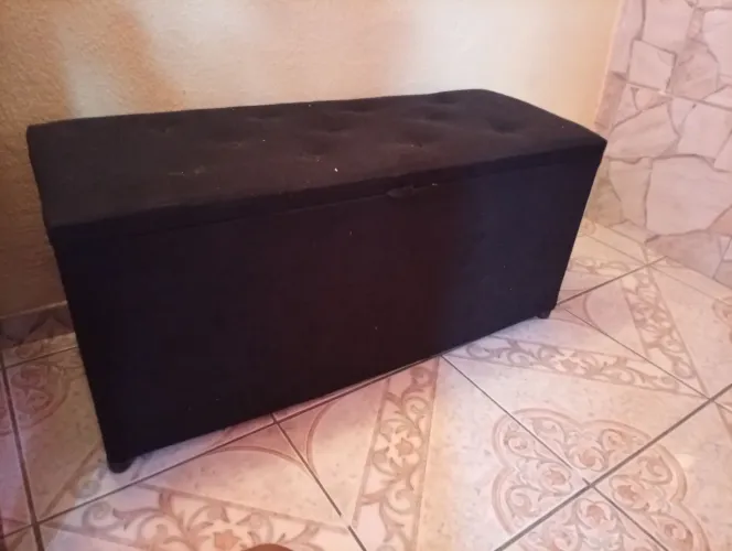 Puff Baú estofado Preto