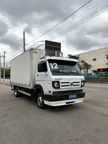 VW 9.150 com baú refrigerado - 5 graus