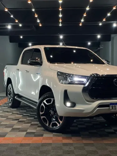 Toyota Hilux CD SRV 4X4 2.8 TDI Diesel Aut. 2021