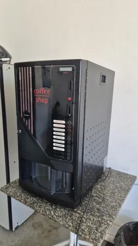 Cafeteira coffe Shop Máquina De Café Automática Cino Xs Preta (Vendo ou troco)