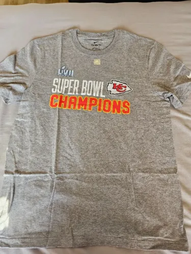 Camiseta NFL Kansas City Chiefs Nike Super Bowl LVII Champions - G