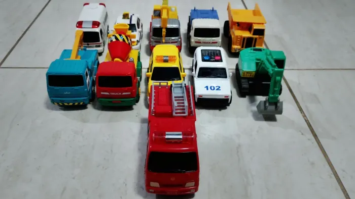 Lote miniaturas veículos japoneses