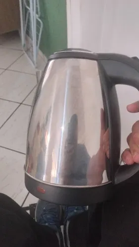 Vendo chaleira elétrica 220v