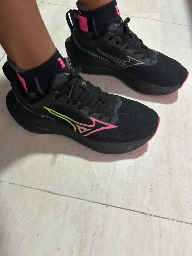 Tênis de corrida Mizuno base one