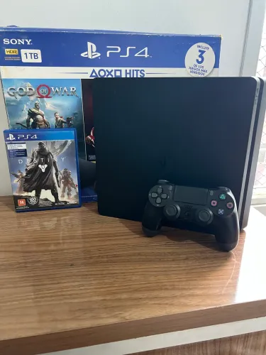 ?PS4 1TB COM 1 CONTROLE E 1 JOGO IMPECÁVEL NENHUM MARCA DE USO COM CAIXA E TUDO COMPLETO?