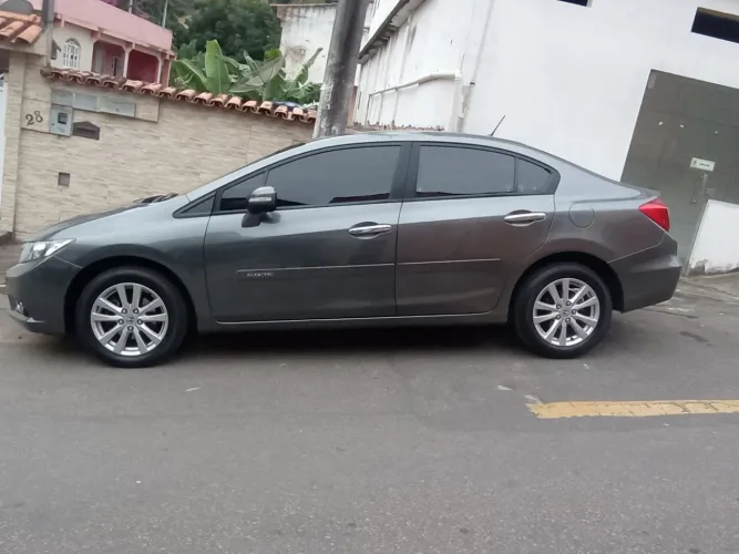 Honda Civic Sedan LXR 2.0 Flexone 16V Aut. 4P 2014