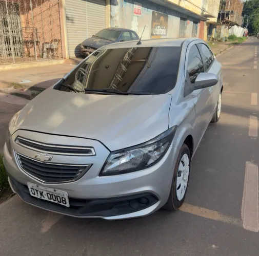 Chevrolet Onix Hatch LT 1.4 8V Flex Power Mec. 4P 2014