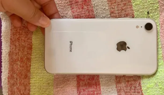 iPhone XR usado