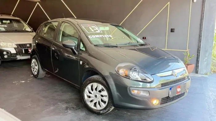 Fiat Punto Attractive 1.4 Fire Flex 8V 5P 2013