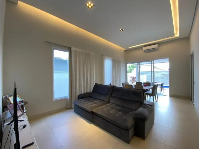 Casa Residencial com 3 suites - Condomínio Splêndido