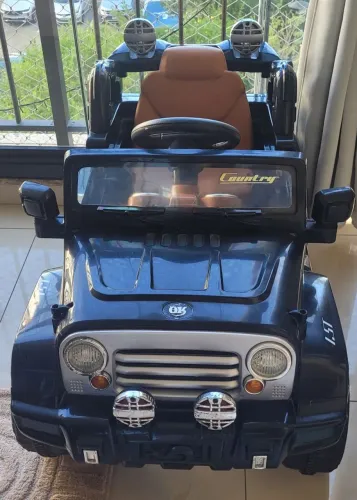 Carrinho elétrico infantil