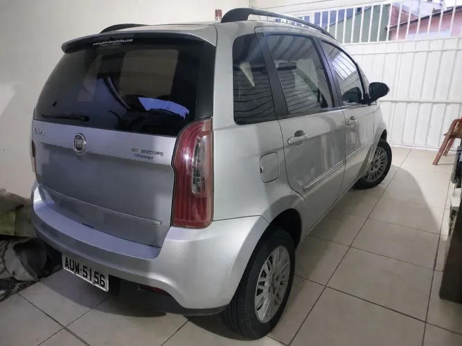 Fiat Idea Attractive 1.4 Fire Flex 8V 5P 2012