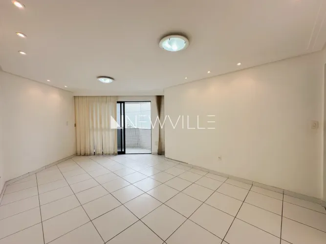 Apartamento para locação no Edifício Castellamare, em Boa Viagem 100m², 03 quartos, 01 su