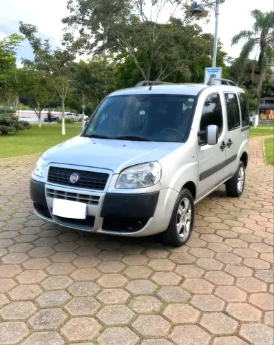 Fiat Doblo Essence 1.8 Flex 16V 5P 2017