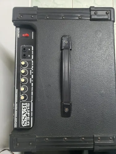 Cubo para contra baixo
