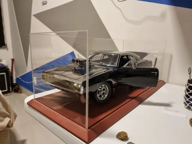 Miniatura Dodge Charger R/T 1970 1/8 Velozes e Furiosos