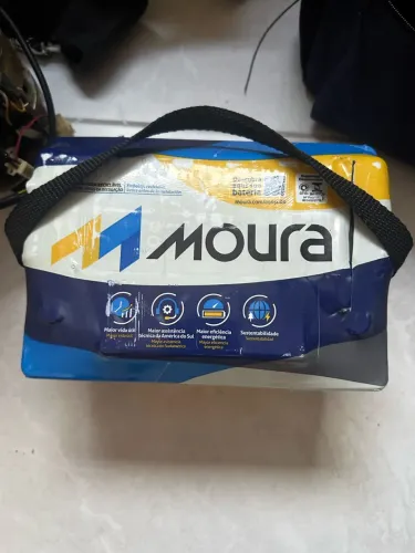 Bateria Moura nuca usada