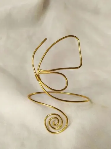 vendo bracelete brincos e anel 