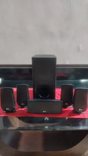 Conjunto Caixas de Som LG Home Teater 5.1