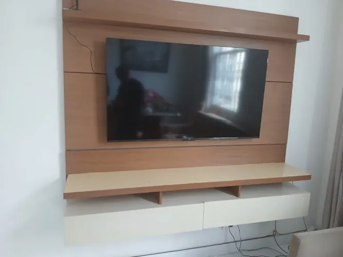 Vende-se um Rack/ Estante