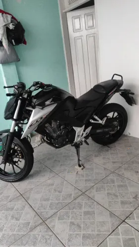 Vende se cb te 300f