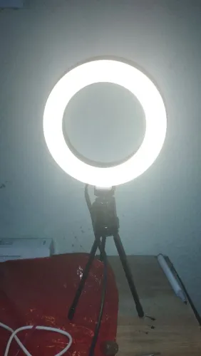 Pra vender ring light em perfeito estado valor 100 reais
