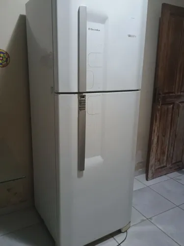 Geladeira Eletrolux 475litros
