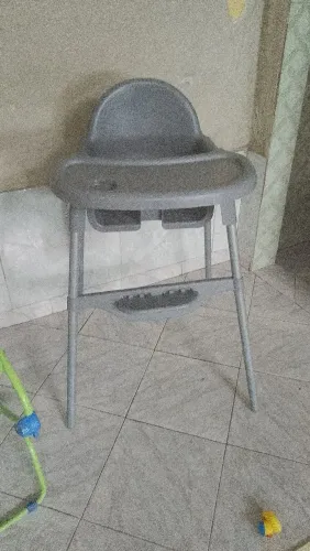 Cadeira de alimentação 